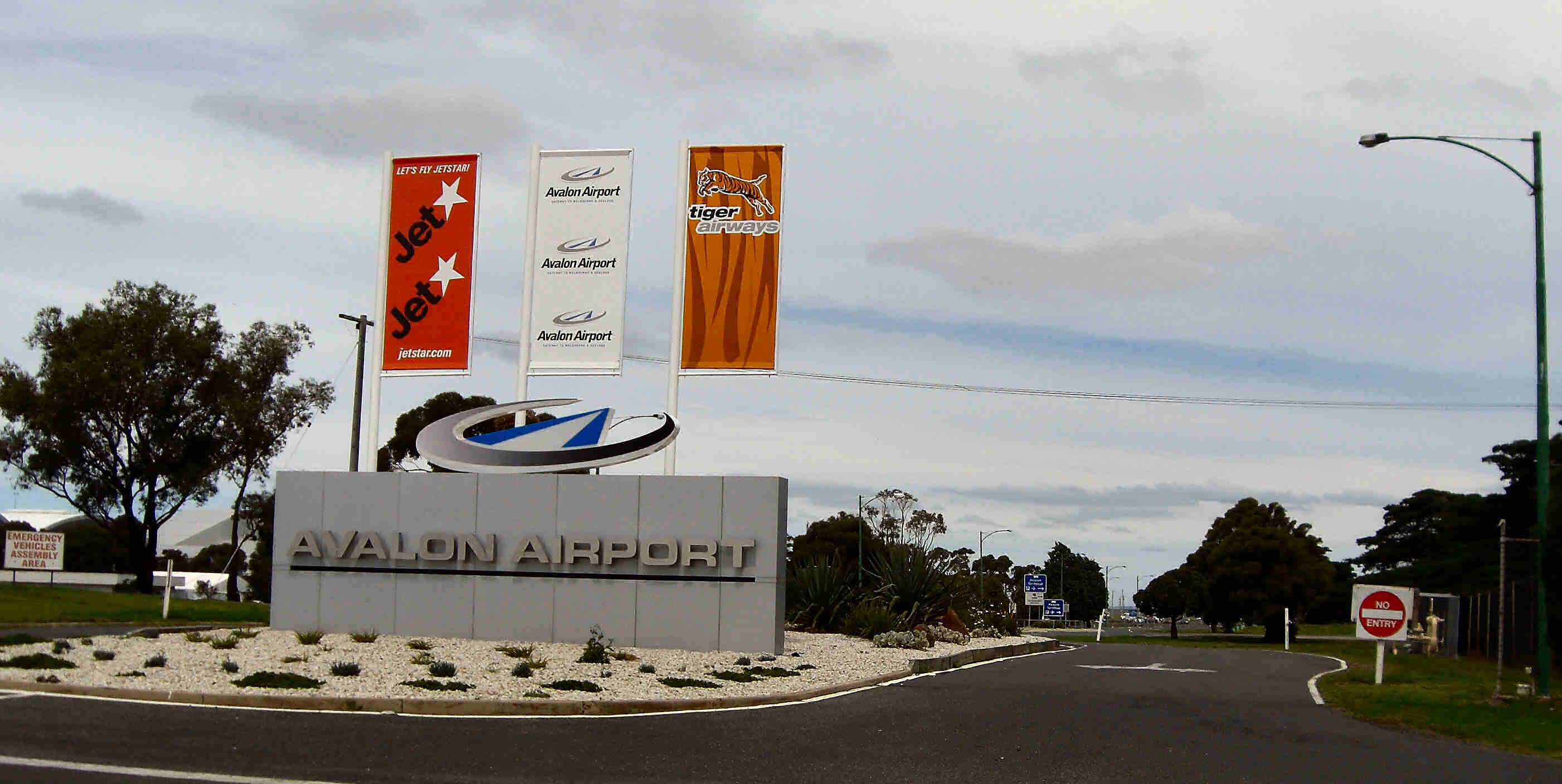 Avalon airport entrance