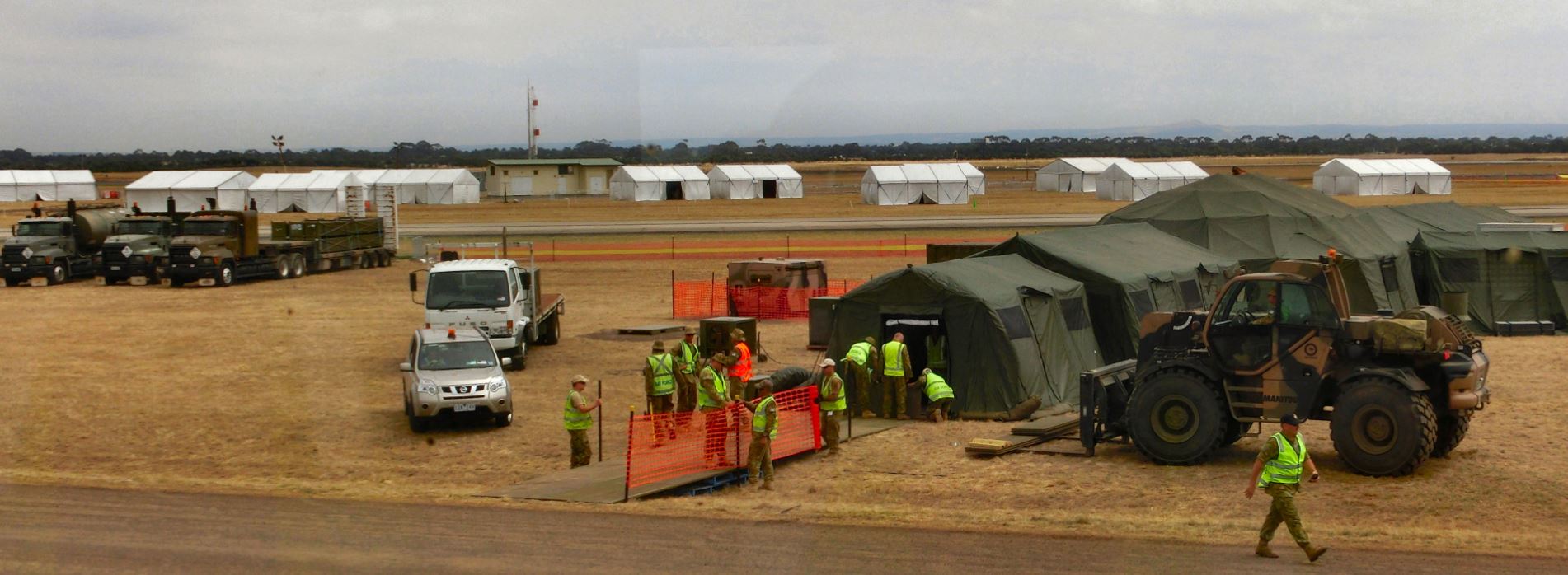 RAAF building a bridge