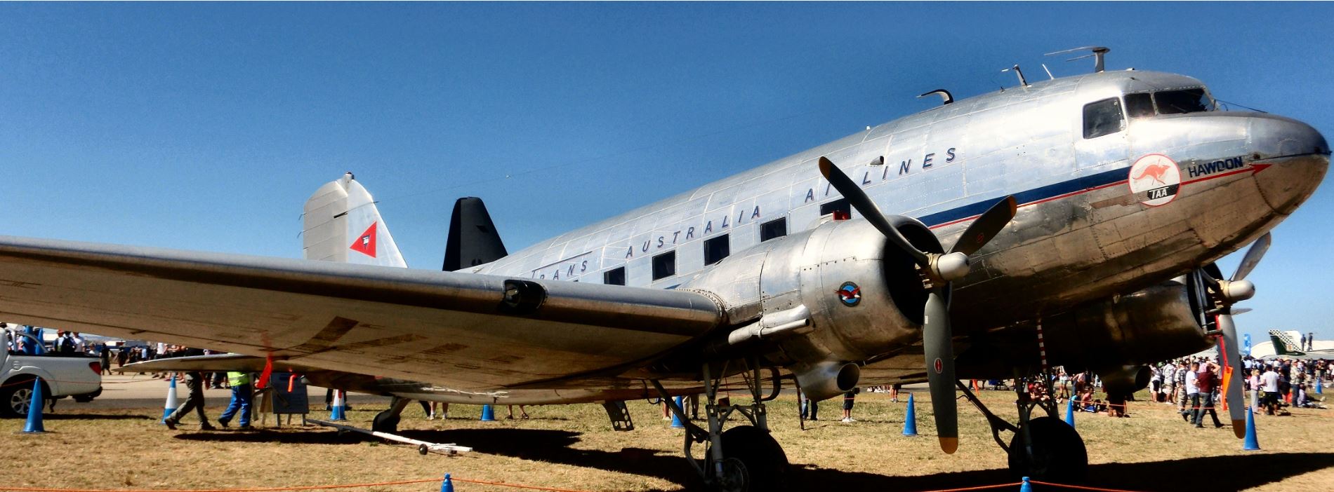 Douglas DC-3