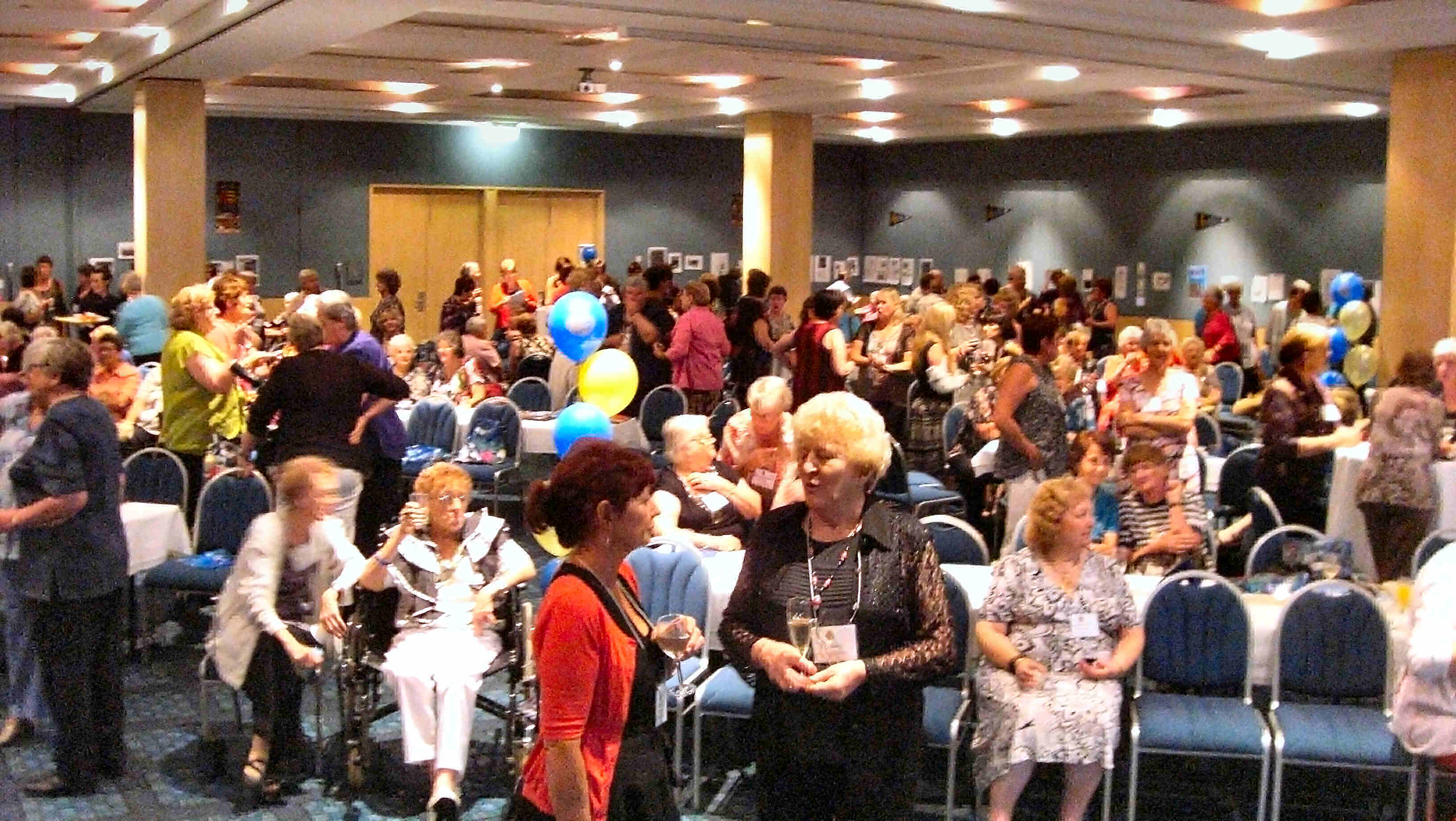 Crowd at the reunion