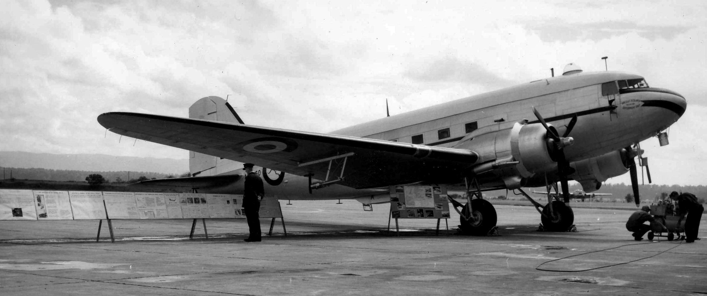 DC3, air show at Richmond