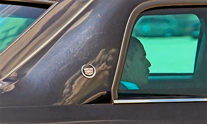 Pres in car