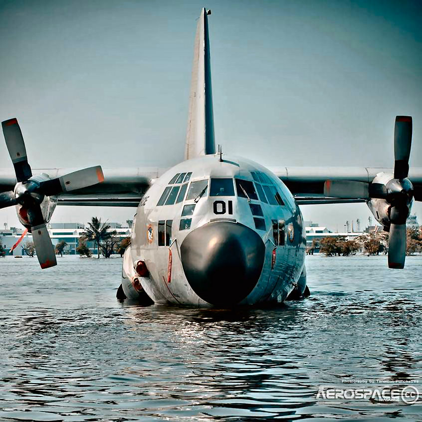 C-130H - Bangkok airport floods.