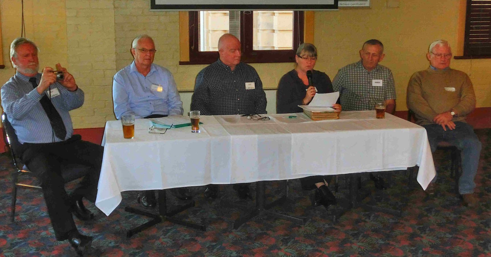 L-R:  Ron Faulkner, John Carruthers (Treas), Mick Lawson (Pres), Alison Cridland (Sec), Allyn Hawkes, John Cridland