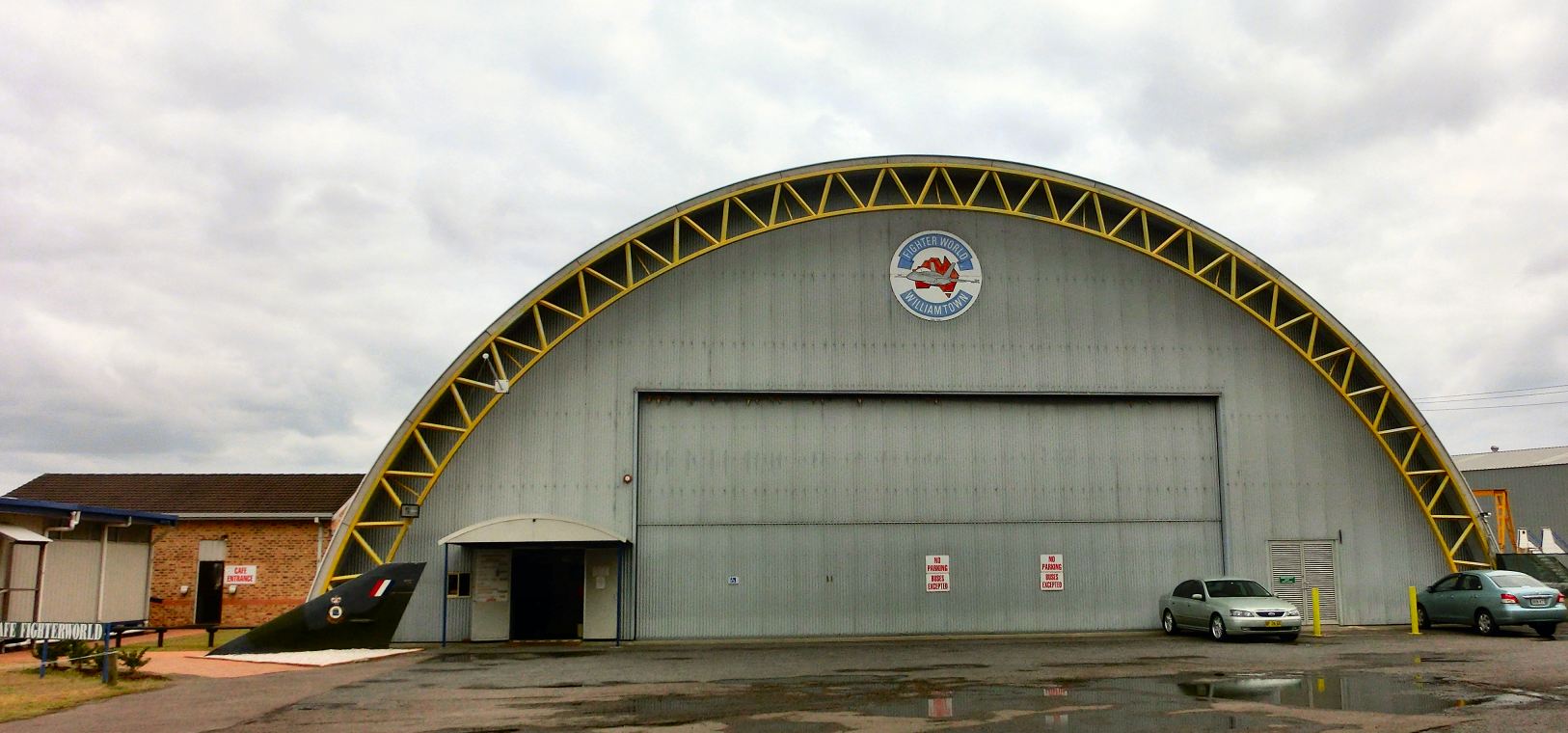 Fighter World Hanger