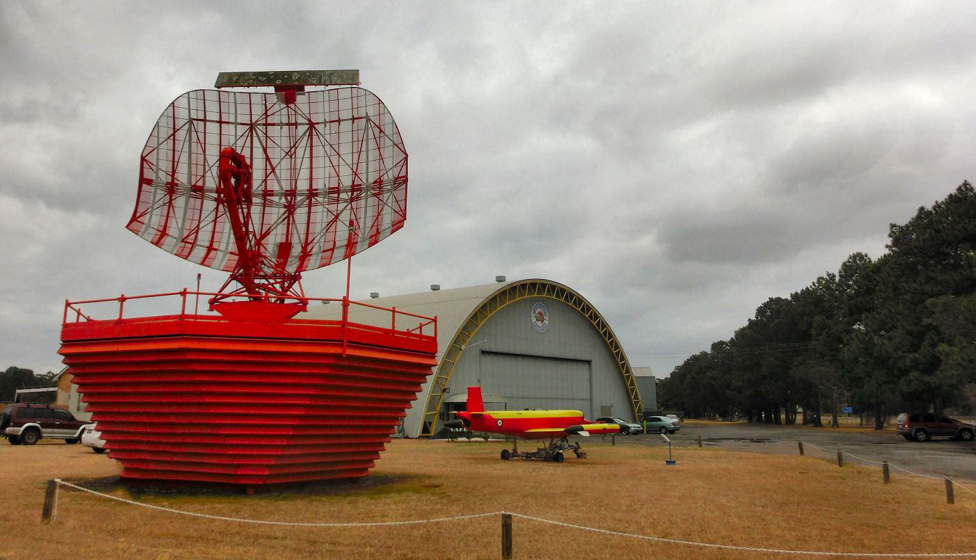 Surad radar antenna